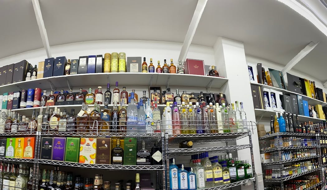 J & J Market 3