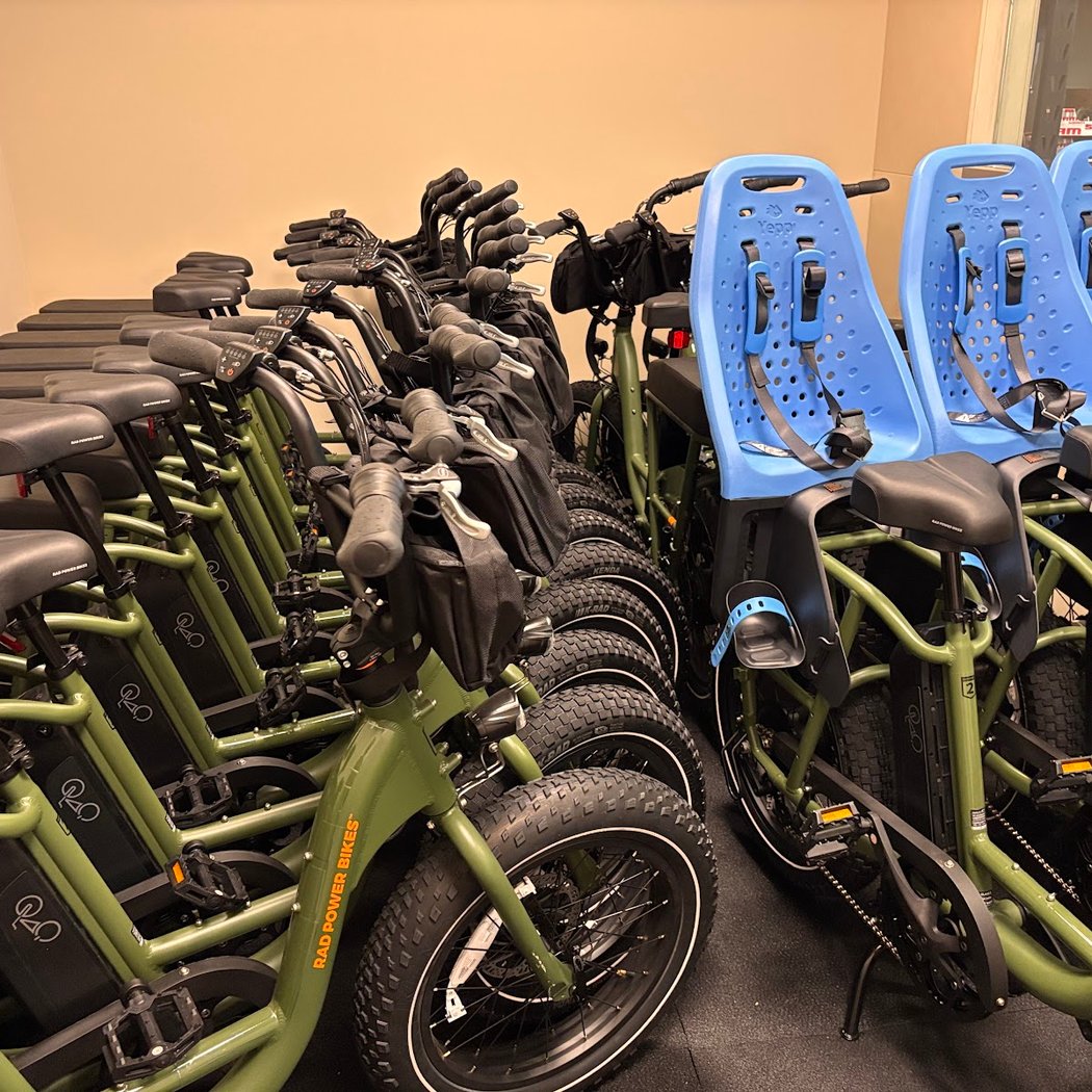 Marina Bike Shop: Rentals and Repairs 3