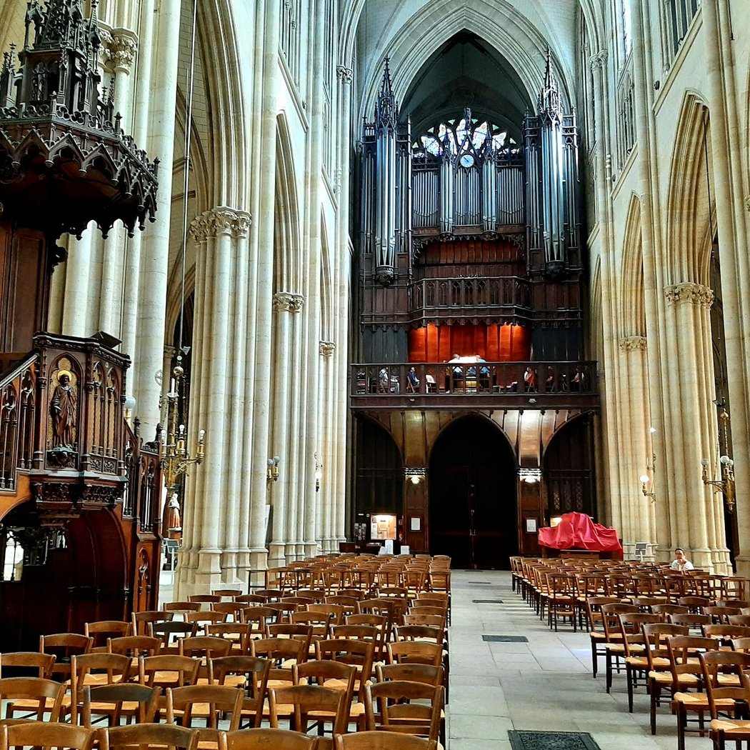 Sainte-Clotilde, Paris 3