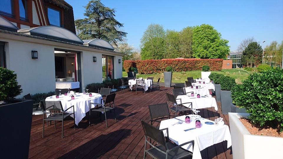Les Terrasses du Relais ( le relais de la malmaison) 2