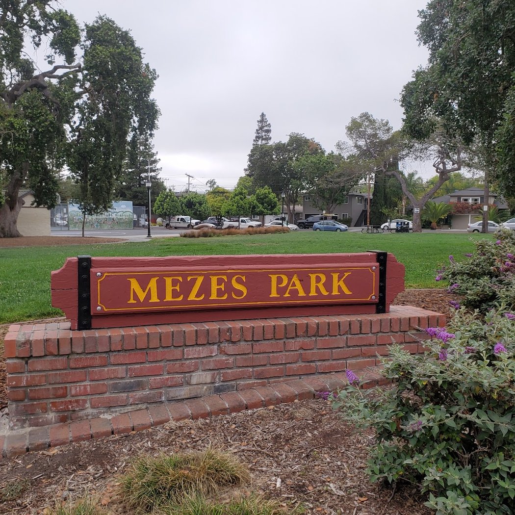 Mezes Park 3