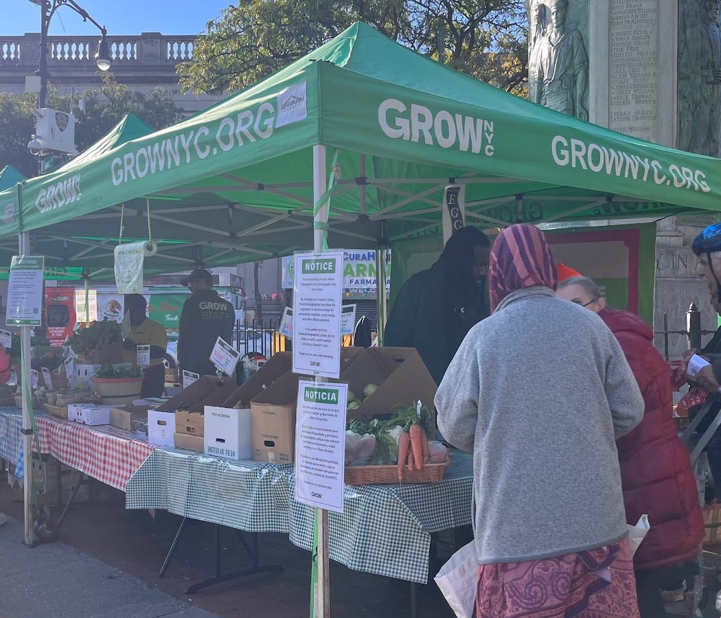 Ridgewood Farmstand 2