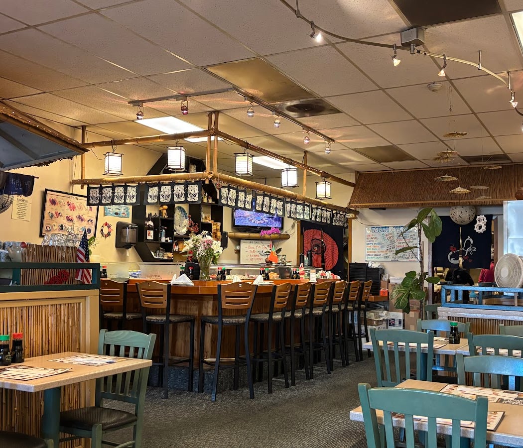 Tsuru Sushi Japanese Restaurant 2