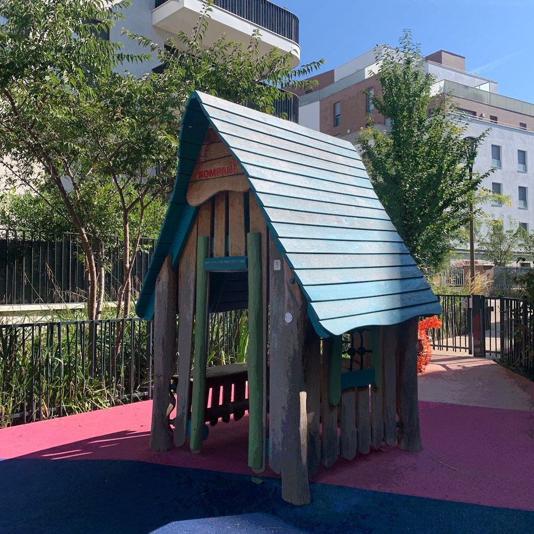 Aire de jeux éco-quartier des bons raisins 2