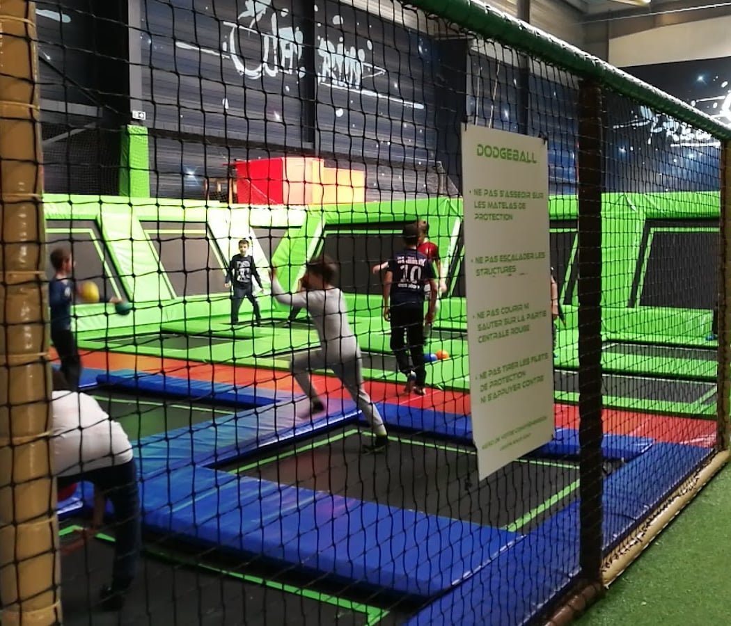 Fly Academy - Trampoline Park 4