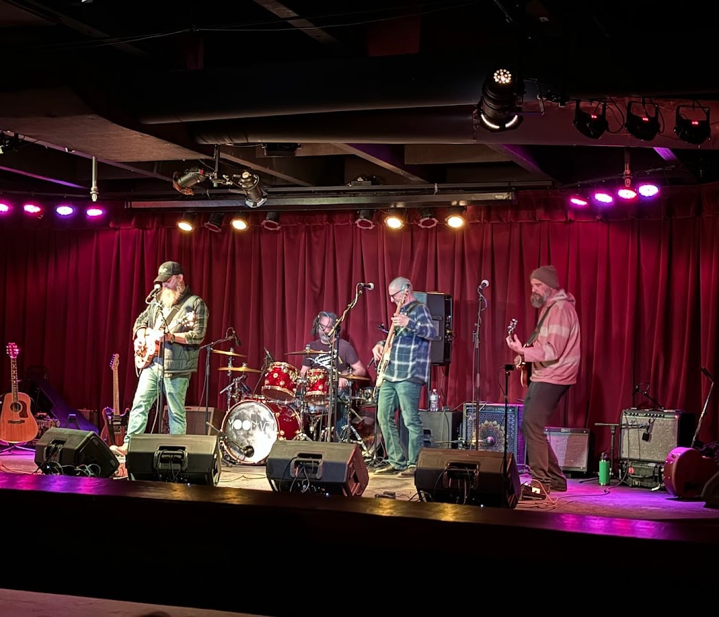Lulu's Downtown 2