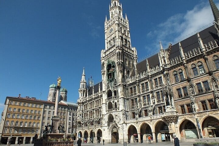 Guided Private Historical Tour in Munich