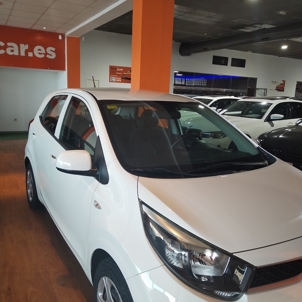 Flexicar Sevilla - Montes Sierra | Concesionario de coches de segunda mano 2