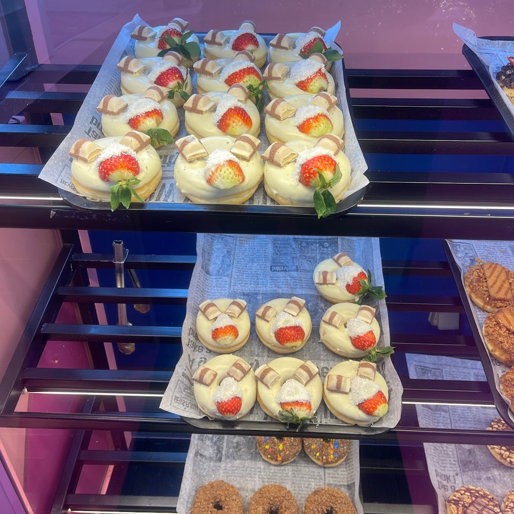 Doubble Donuts & Bubble Tea - Livry Gargan 3