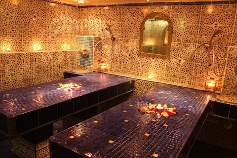 Aux Bains Montorgueil Spa 1