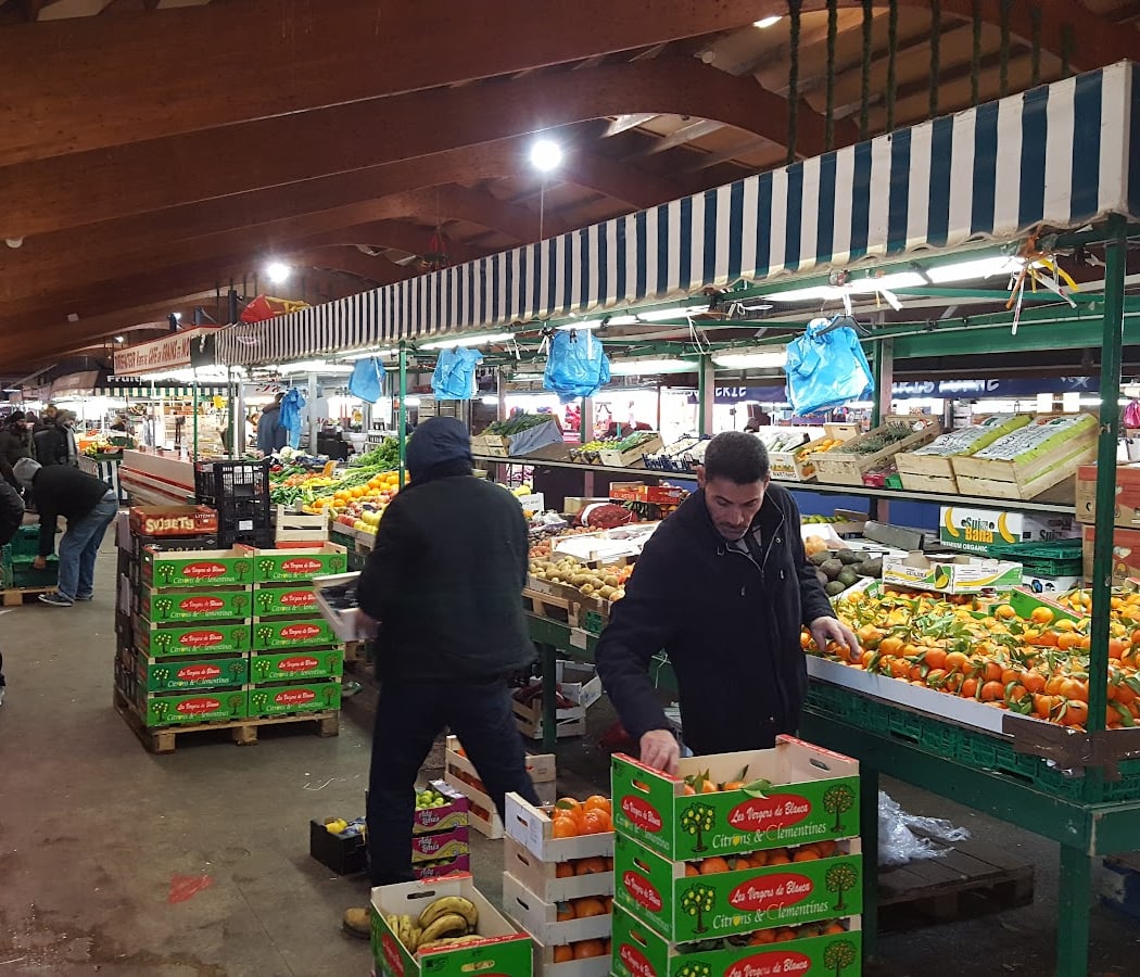 Vide-grenier à fond 3