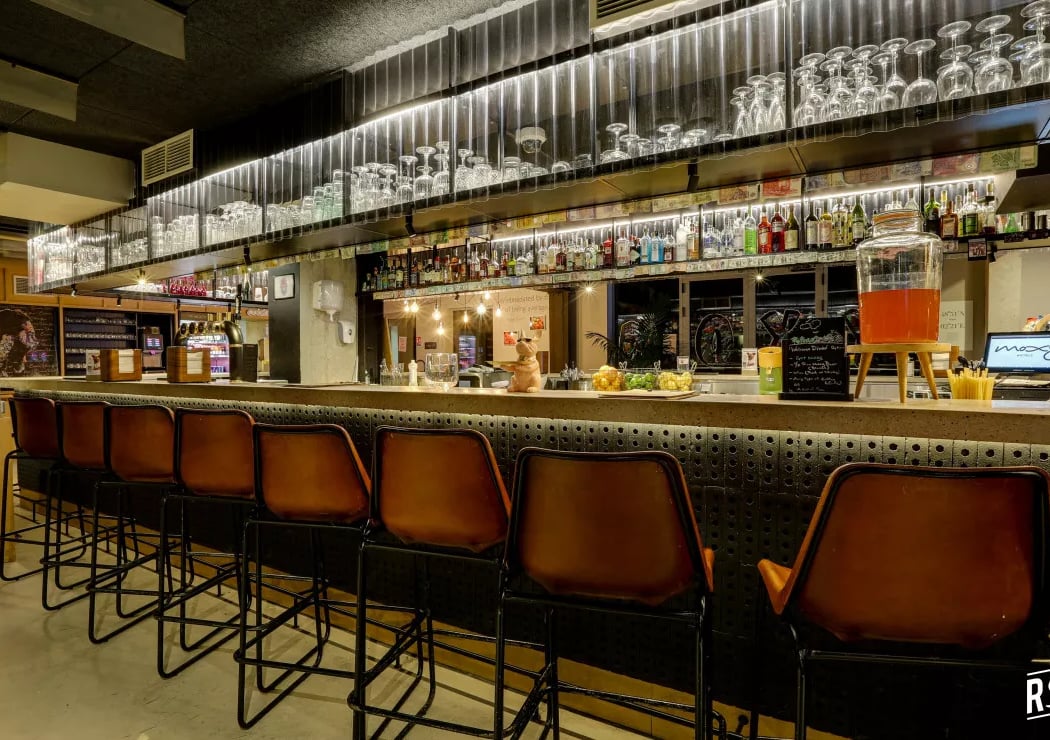 Moxy Paris Bastille 2