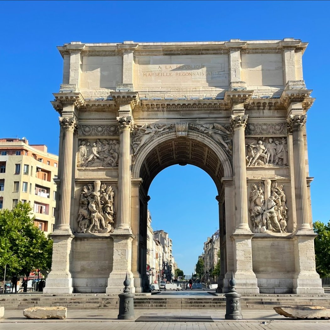 Winter Solstice Alignment at the Arc de Triomphe du Palais 1
