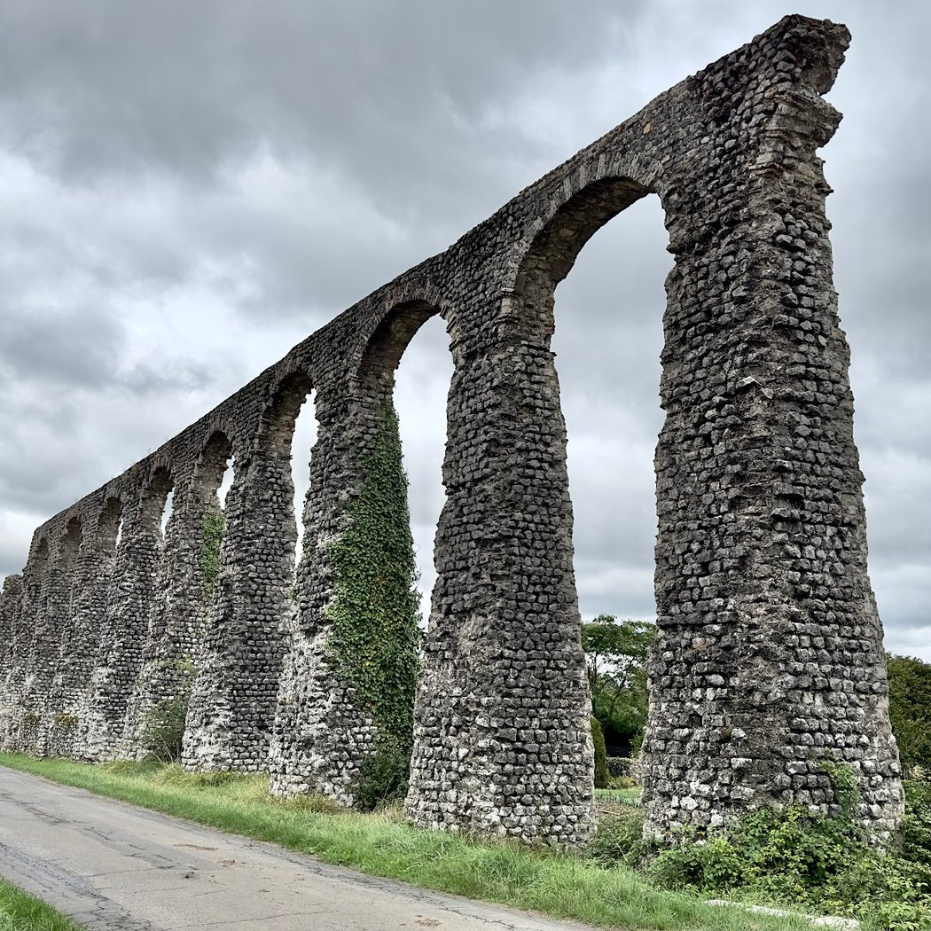 Gallo-Roman aqueduct of Luynes 1