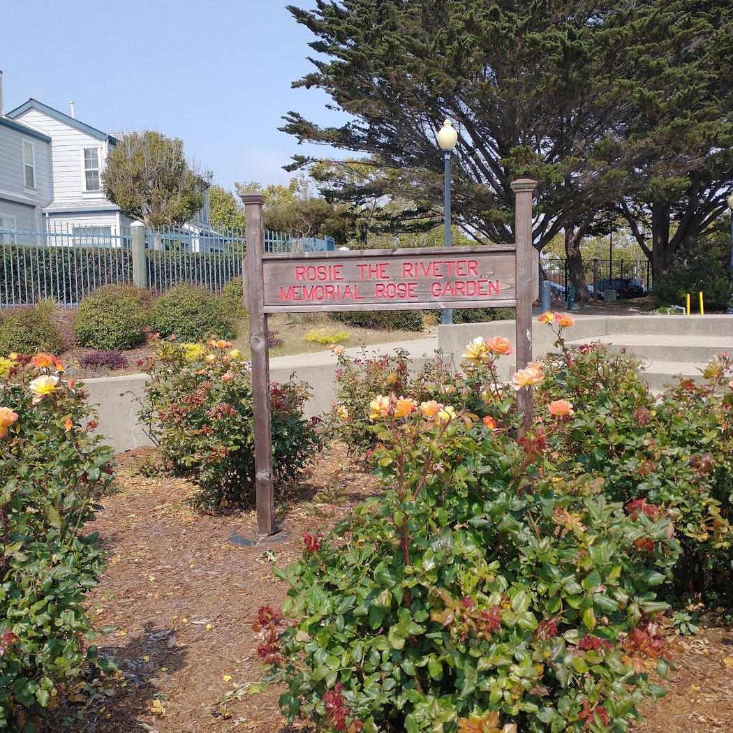Rosie The Riveter Memorial 2