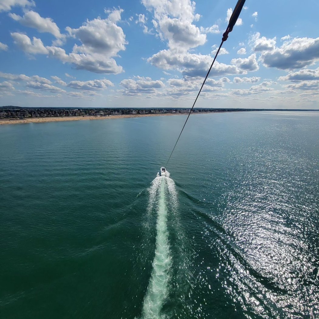Normandie parachute ascensionnel au port de Dives-Cabourg-Houlgate 1