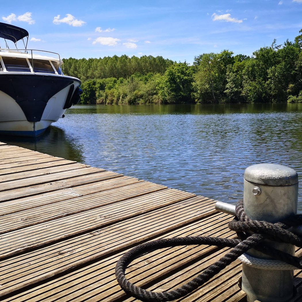 Halte nautique de Gurgy 1