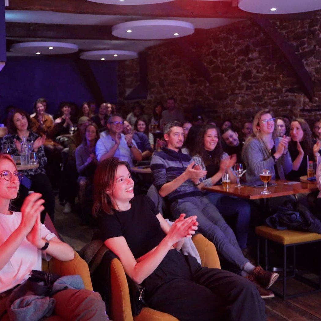 Smile Comedy Club 1