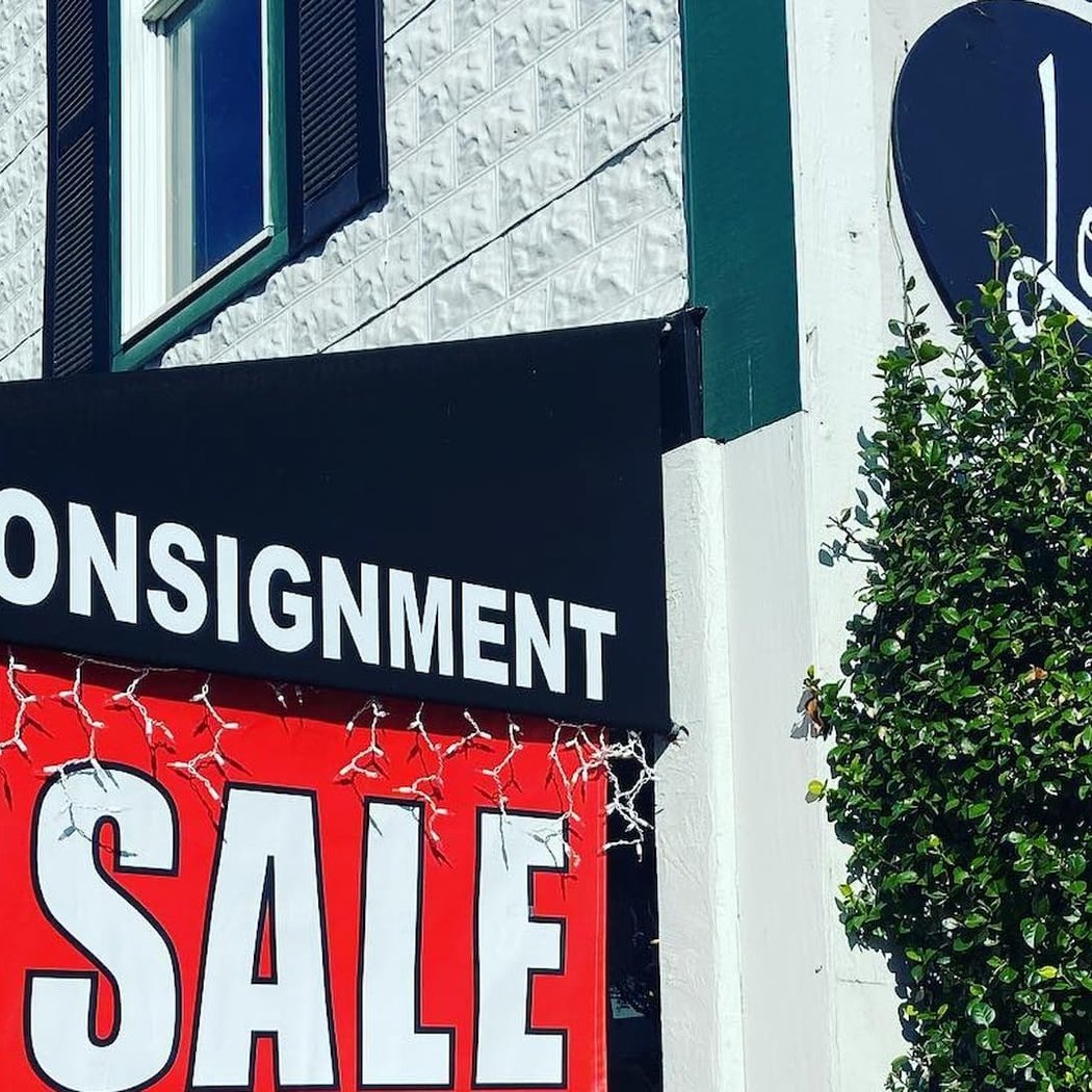 Black Friday Sale at Lolo's Consignment 2