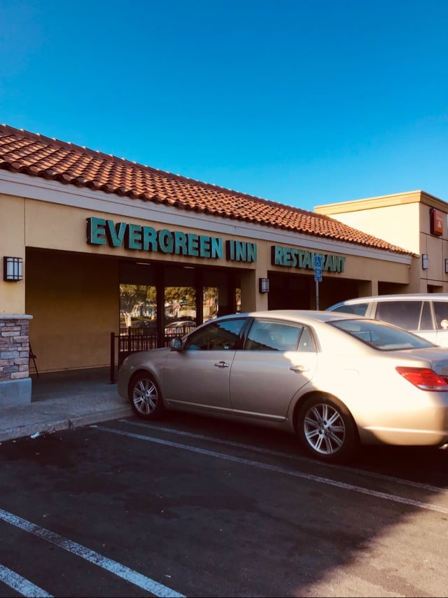 Evergreen Inn & Pub 2