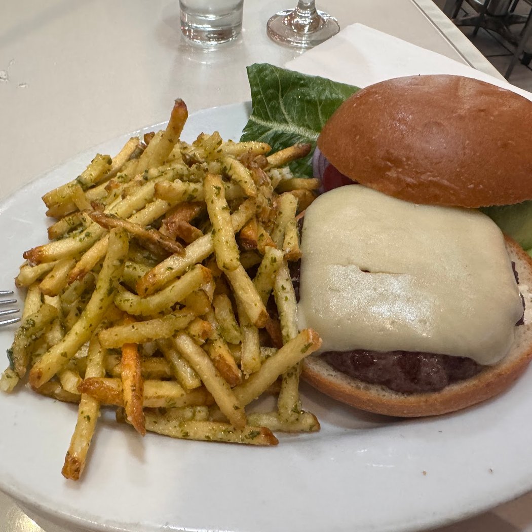 Mo's Grill 3