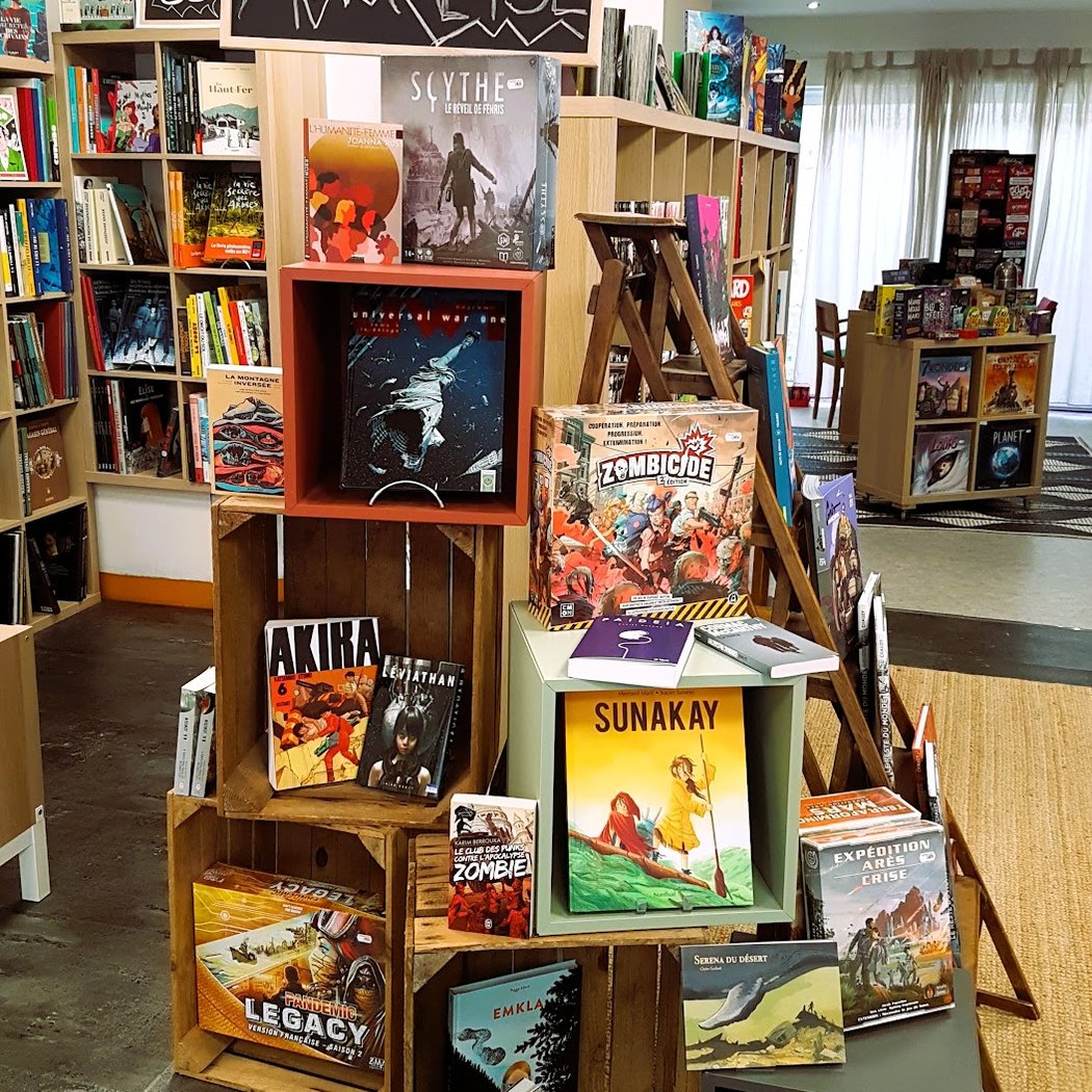 La Poudre d'Escampette Librairie - Jeux - Salon de thé - Bar à Jeux 1