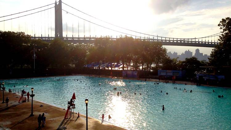 Astoria Pool 4