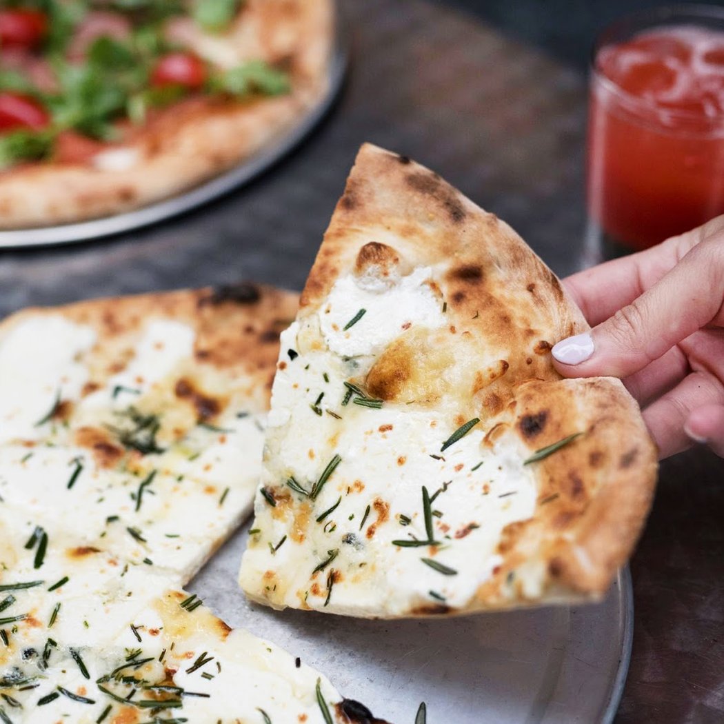 Naples 45 Ristorante e Pizzeria 3