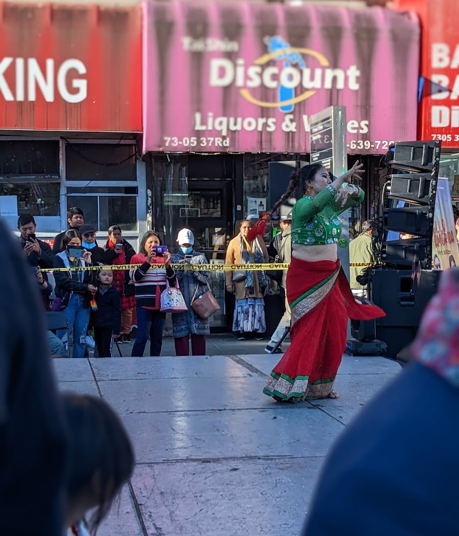 The world’s borough dances together 1