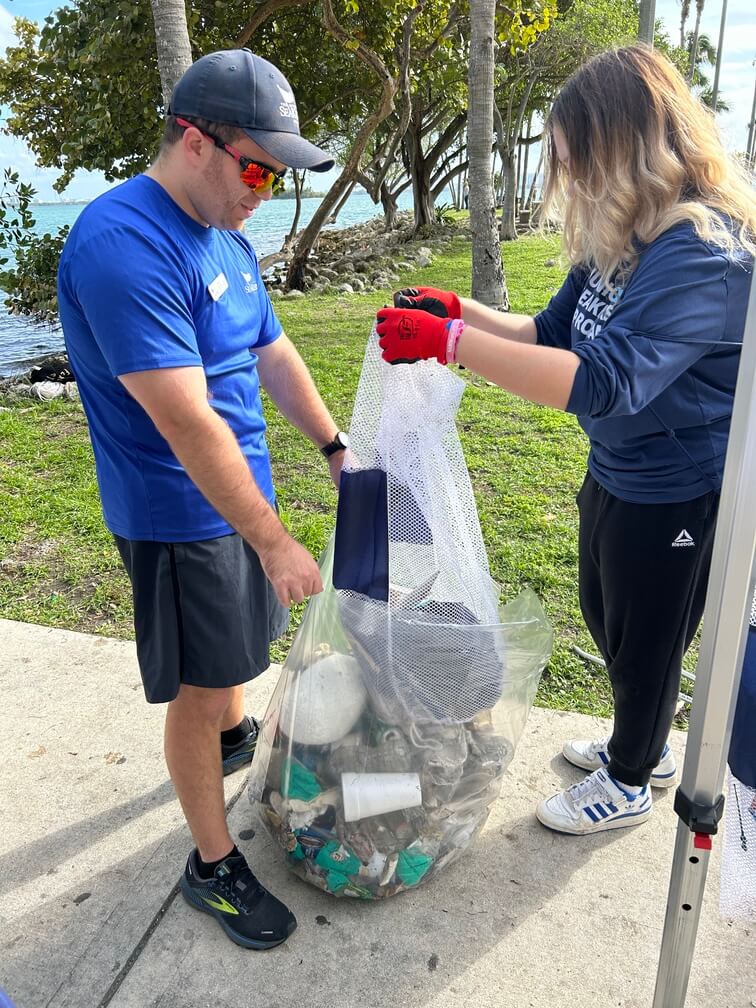 SeaKeepers Margaret Pace Park Cleanup 4