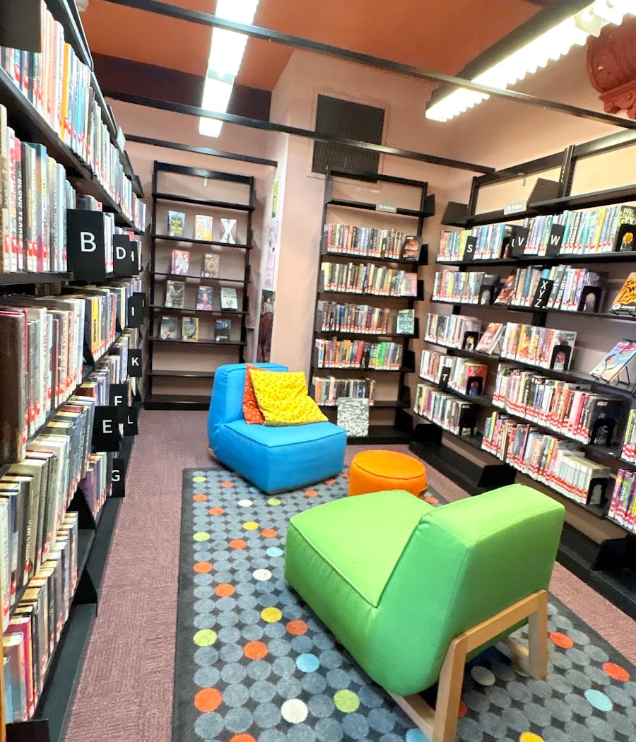 Family Storytime & Art in the Library 1