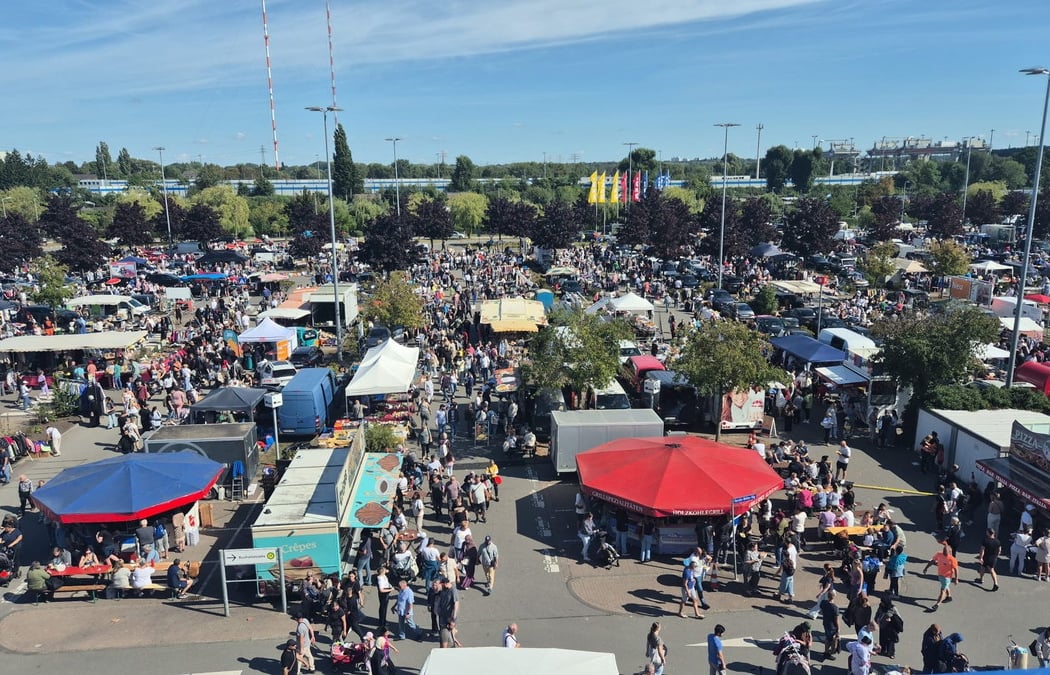 Flohmarkt IKEA HH-Moorfleet 1