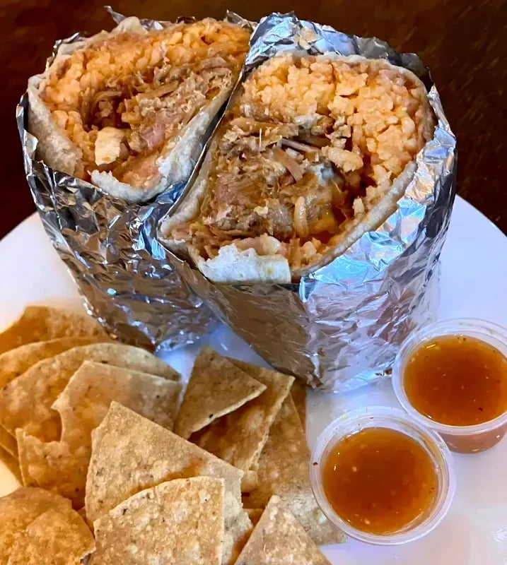 El Mexicano Deli y Taqueria 1