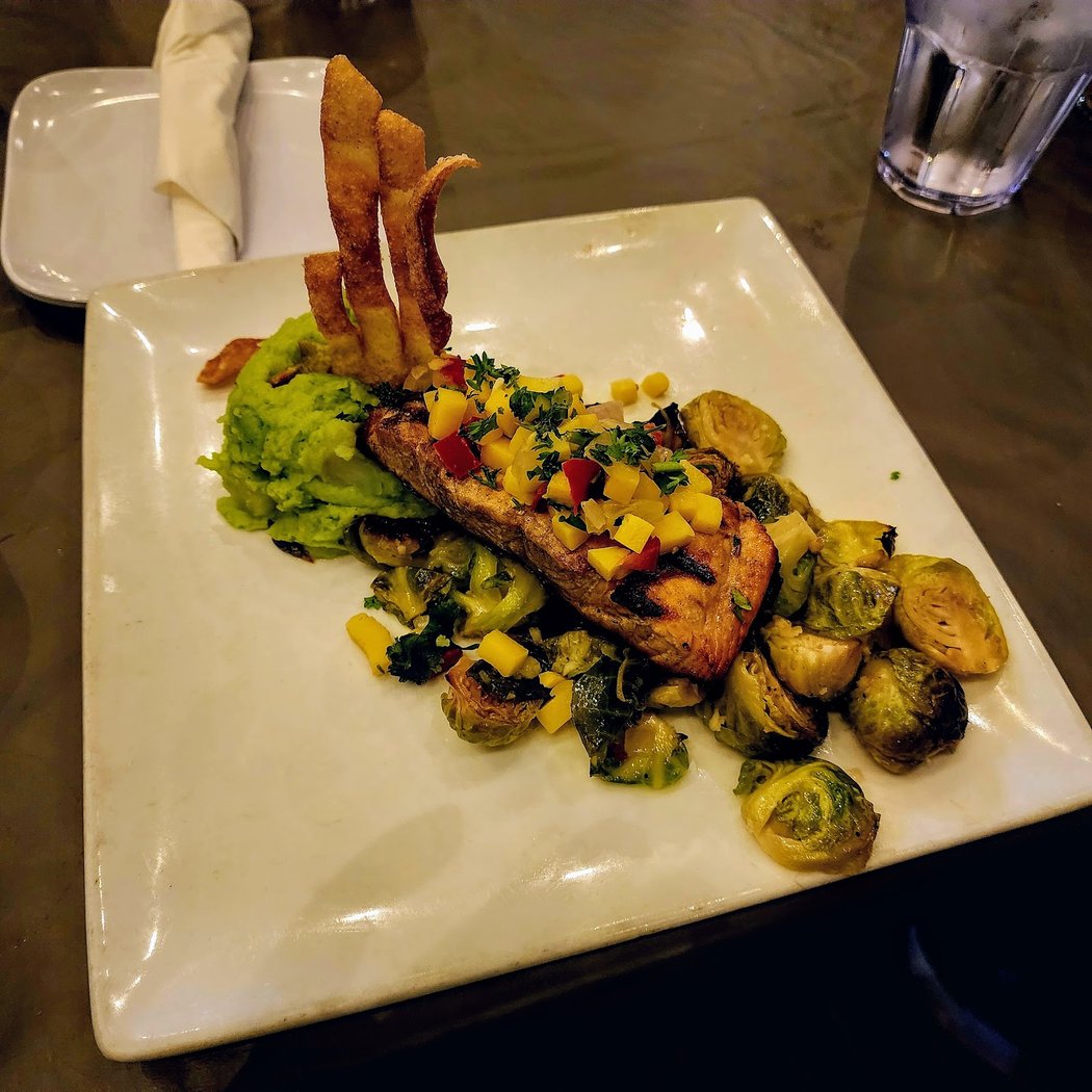 Noah's Bar & Bistro 1