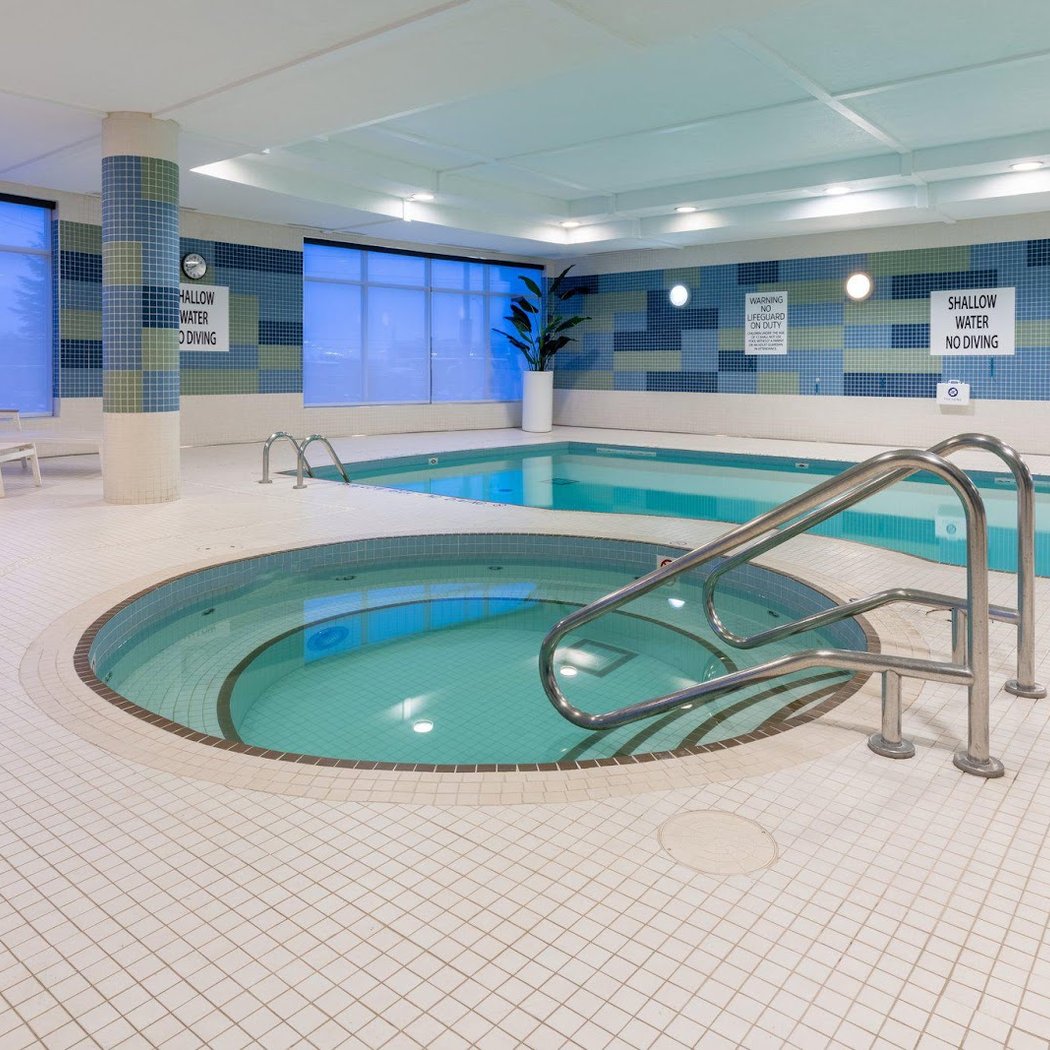Holiday Inn Express & Suites Vaughan-Southwest by IHG 3