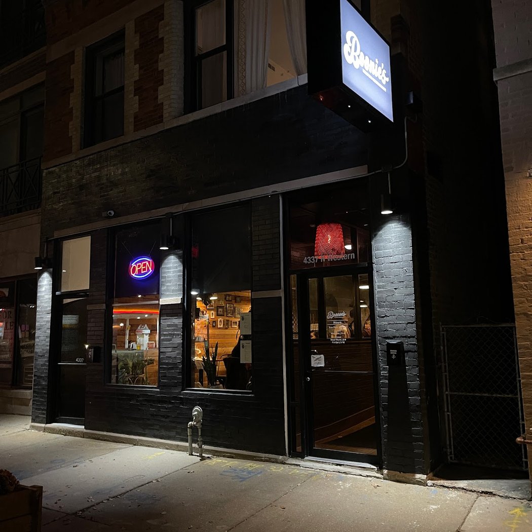 Boonie's Filipino Restaurant 3
