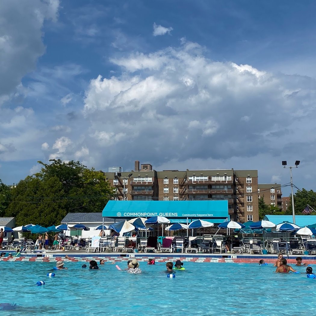 Commonpoint Queens Bay Terrace Pool and Athletic Complex 2
