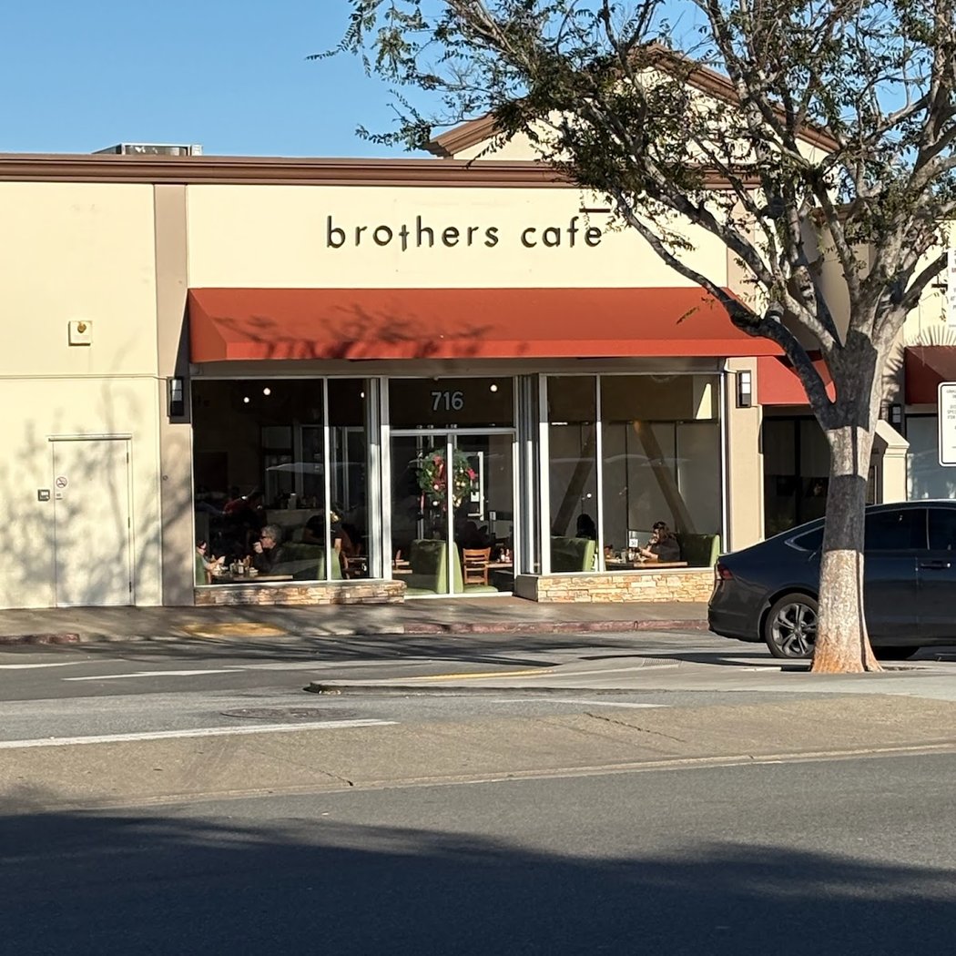 Brothers Cafe 3