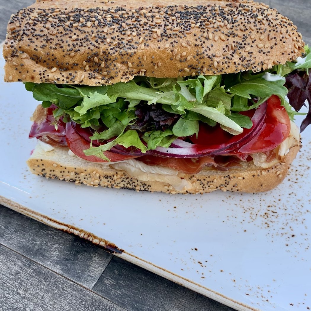 Wine Country Cafe & Deli 3