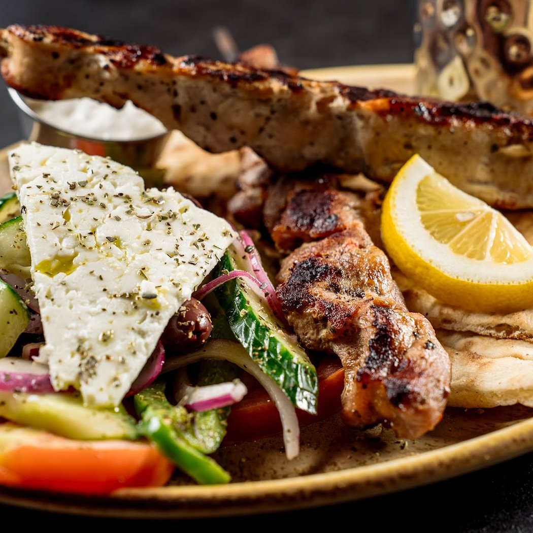Carmine's Eatery 1
