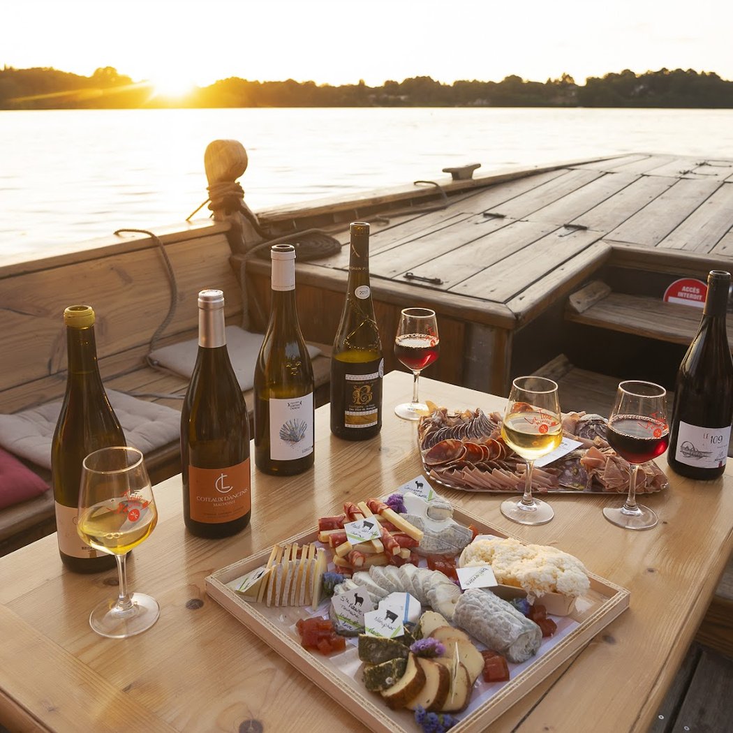 Croisière et repas vignerons à bord de la toue de Nantes 1