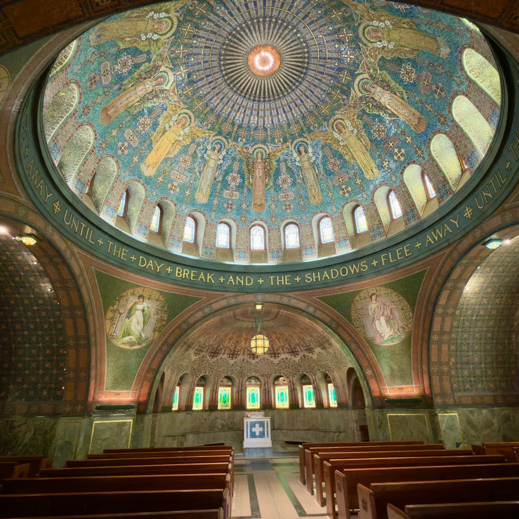 Lakewood Cemetery