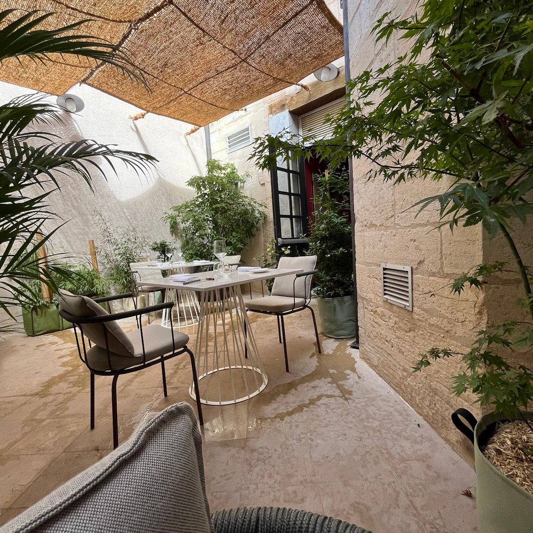 La Maison des Cariatides 3