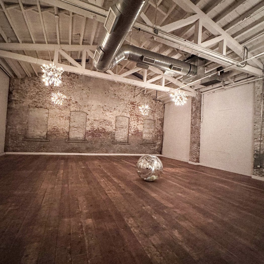 Evolve: The Holiday Party! Hustle, Salsa, Steppers 2