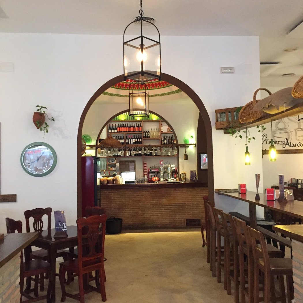 Taberna Alambique Alfalfa 2