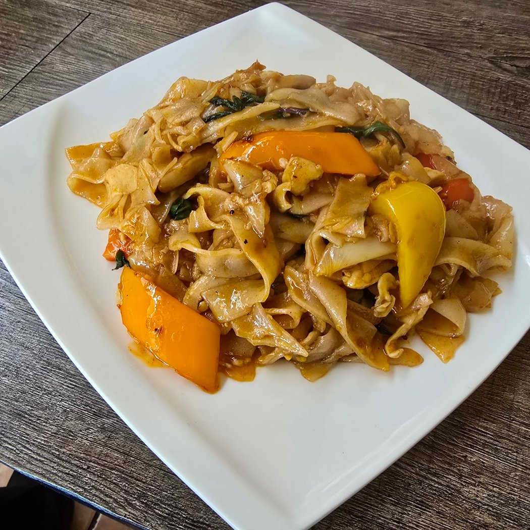 White Lotus Thai Cuisine 3