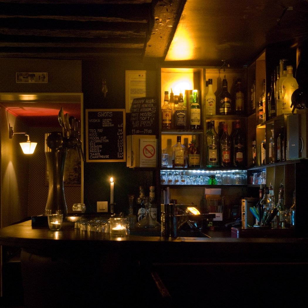 Raymond Bar 2