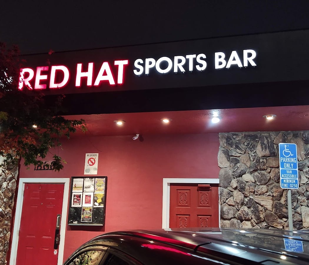 Red Hat Sports Bar 3