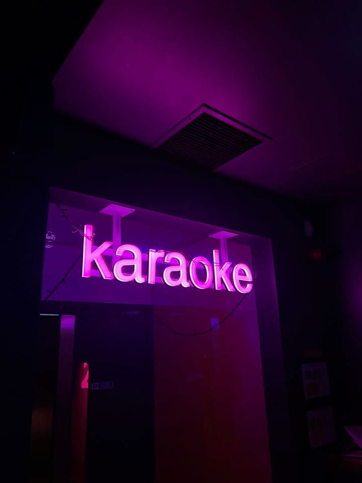 Focus Karaoke & Cafe 2