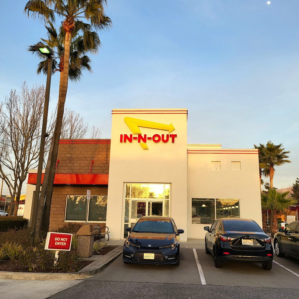 In-N-Out Burger 2